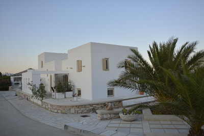 Exterior photo of Villa Pebbles.